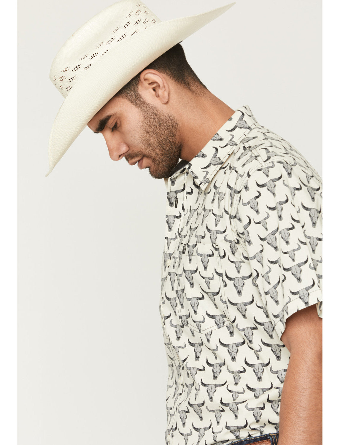Cody James Men's Toro Steer Head Print Short Sleeve Button-Down Stretc