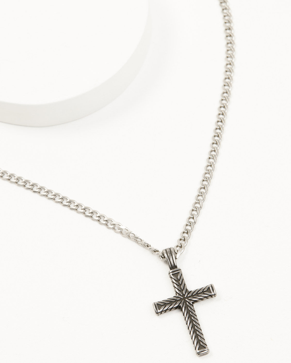 Cody James Men's Textured Chevron Cross Necklace